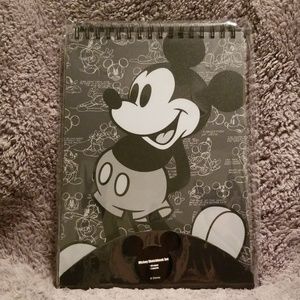 Disney's  Mickey Mouse Sketchbook Set
